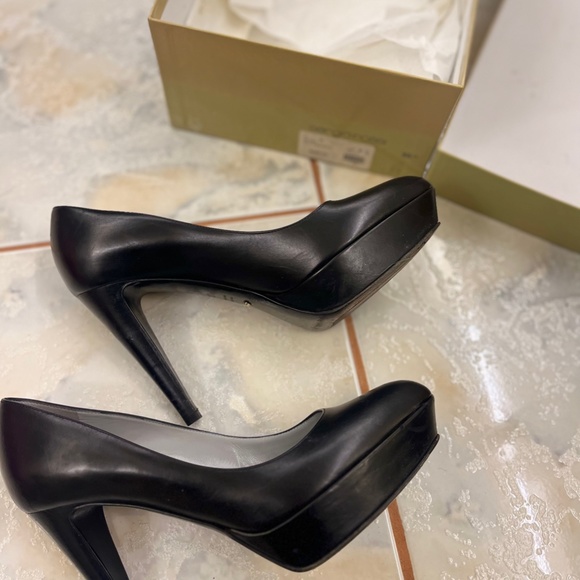 Sergio Rossi BLACK  Patent Leather Round-Toe Platform Pumps! - Picture 10 of 16